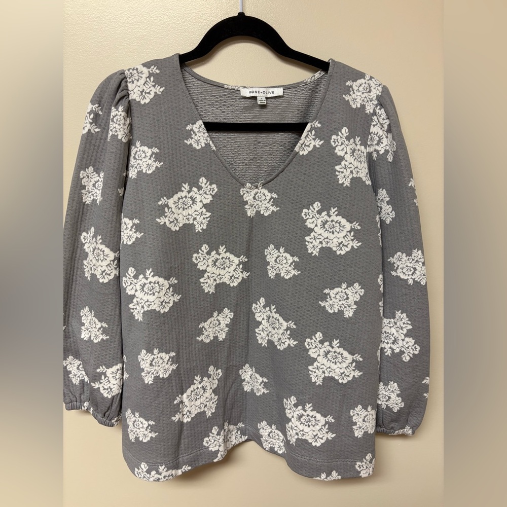 Rose & Olive Gray and White Floral Blouse